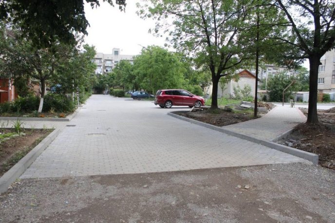 Як виглядають внутрішньоквартальні проїзди у Мукачеві після ремонту – 07
