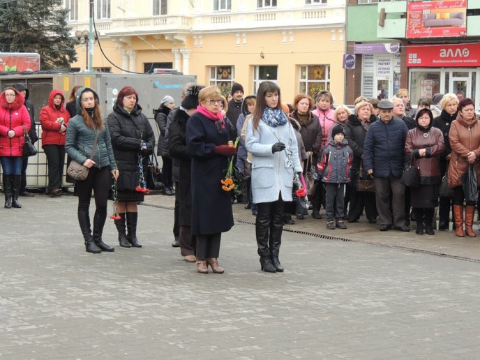 Берегівчани вшанували другу річницю подій на Майдані – 11