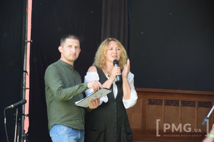 У Чинадієві стартував квітковий фестиваль "Кохання в Сент-Міклош" – 16