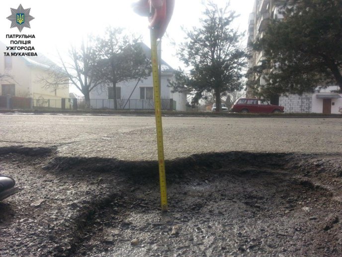 Через незадовільний стан доріг притягнуто до відповідальності керівників Департаменту міського господарства та комунальних служб – 03