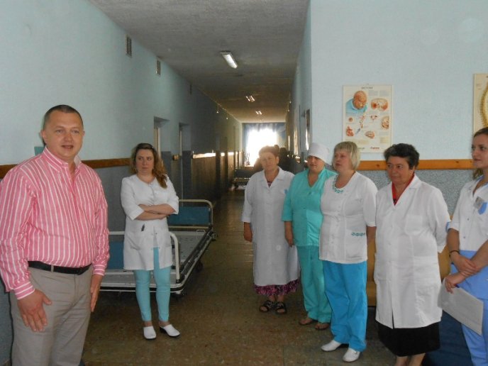 Медичних працівників Тячівщини та Рахівщини привітали з професійним святом – 06