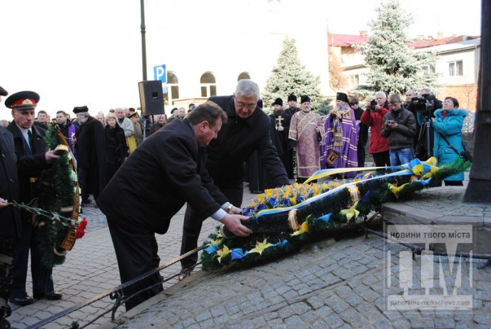 У Мукачеві вшанували пам’ять воїнів-інтернаціоналістів (ФОТОРЕПОРТАЖ) – 11