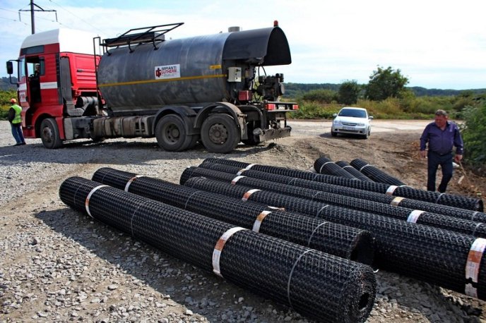 У Мукачеві триває ремонт об’їзної – 08