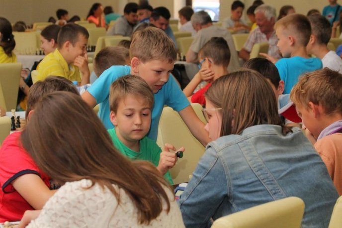 У Мукачеві розпочався міжнародний шаховий турнір – 15