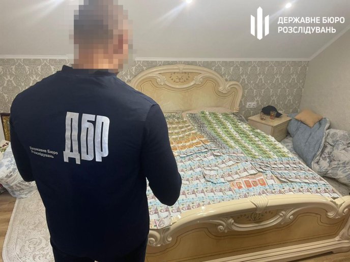 На Закарпатті затримали посадовця ТЦК: що він накоїв – 03