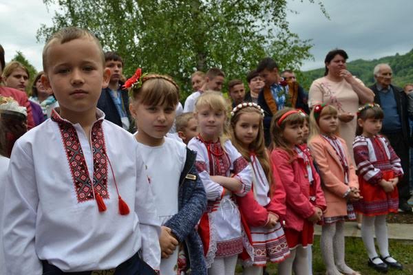 Одна зі шкіл Тячівщини відзначила 70-ліття – 04