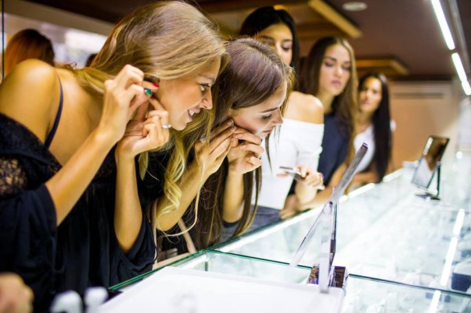 Закарпатка Оксана Черепаха братиме участь у конкурсі "Міс Україна – 2015" – 03