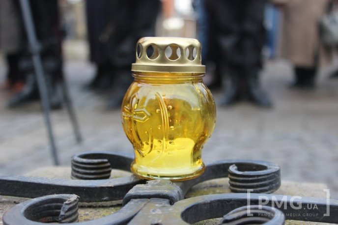 У Мукачеві вшанували пам’ять загиблих воїнів-інтернаціоналістів – 03