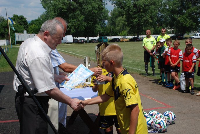 Юні іршавські футболісти здобули перемогу на юнацькій першості Закарпаття з футболу – 03