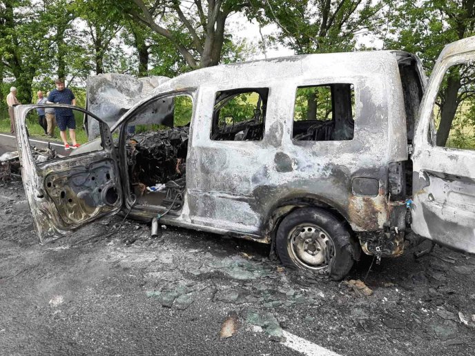 Моторошна аварія: після зіткнення транспортні засоби загорілися – 03 Моторошна аварія: після зіткнення транспортні засоби загорілися – 03