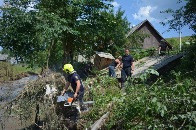 Рятувальники показали наслідки негоди на Рахівщині – 05