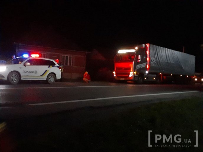 Вночі в Ракошині трапилась ДТП: рух ускладнено – 01