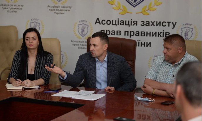 У Мукачеві відбулось чергове засідання Комітету захисту прав адвокатів – 03