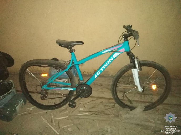 У жінки з балкону вкрали велосипед – 01