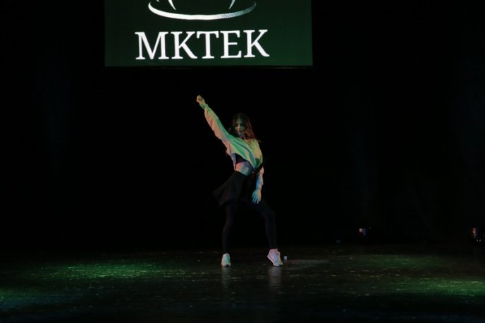 У Мукачеві визначили володарку титулу конкурсу краси "Міс МКТЕК 2018" – 14