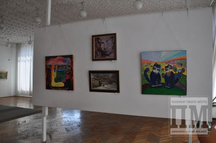 У Мукачеві стартувала виставка неймовірно красивих картин від творчого об’єднання "Райдуга" (ФОТО) – 08