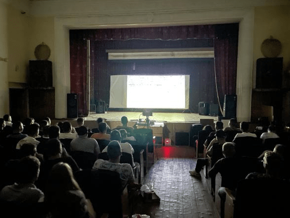 Україна-Швеція 2:1: вболівальники Тячівщини підтримували національну футбольну збірну – 09