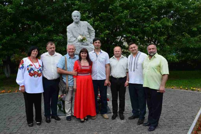 У Климовиці відкрили пам’ятник всесвітньовідомому закарпатцю – 08