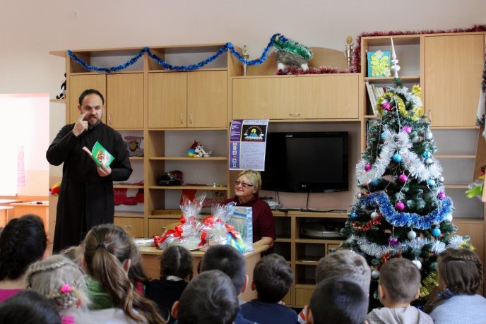Учасники проекту "Все Закарпаття читає дітям" завітали до вихованців санаторію "Малятко" – 01