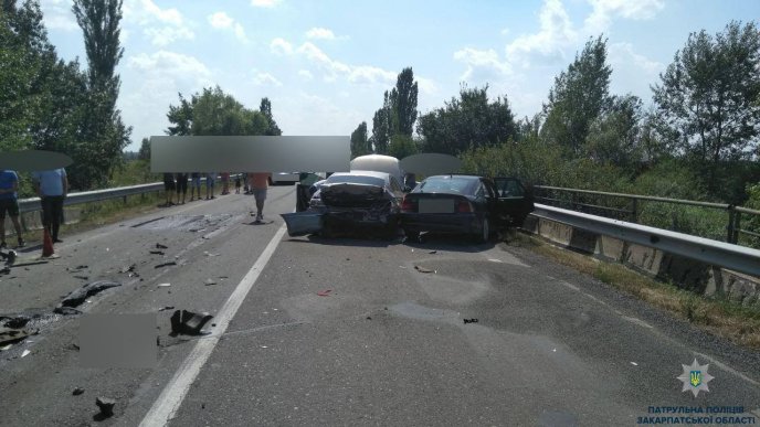 Відома причина карколомної ДТП за участі трьох іномарок – 03