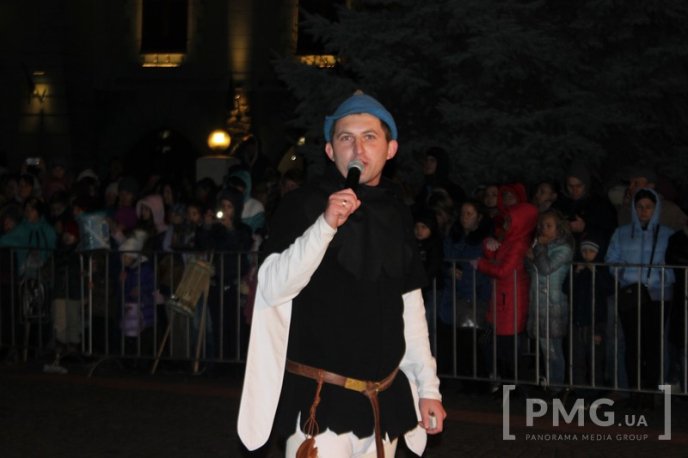 Парад ліхтариків та лицарські бої: як у Мукачеві відзначали День святого Мартина – 35