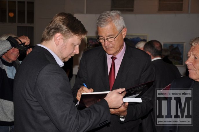 У Мукачеві відкрилась виставка творів, присвячена Мігаю Мункачі (ФОТО) – 19