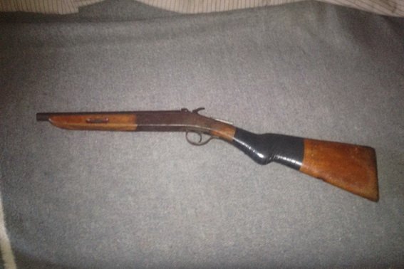 У будинку закарпатця знайшли зброю – 02