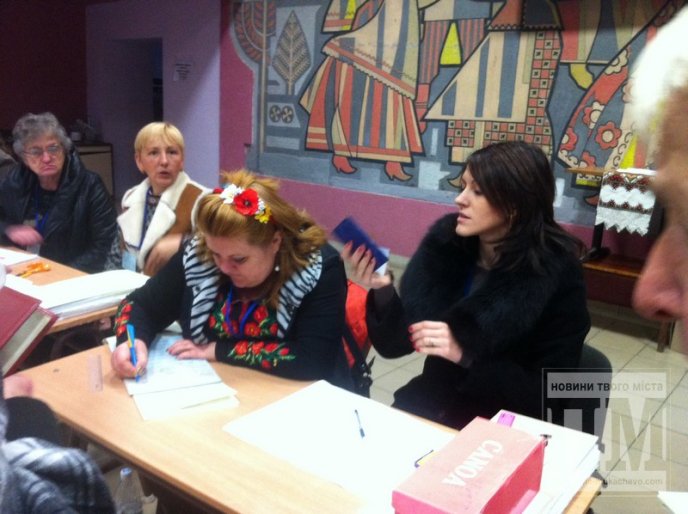 Українськість у тренді на цьогорічних виборах у Берегові (ФОТО) – 02