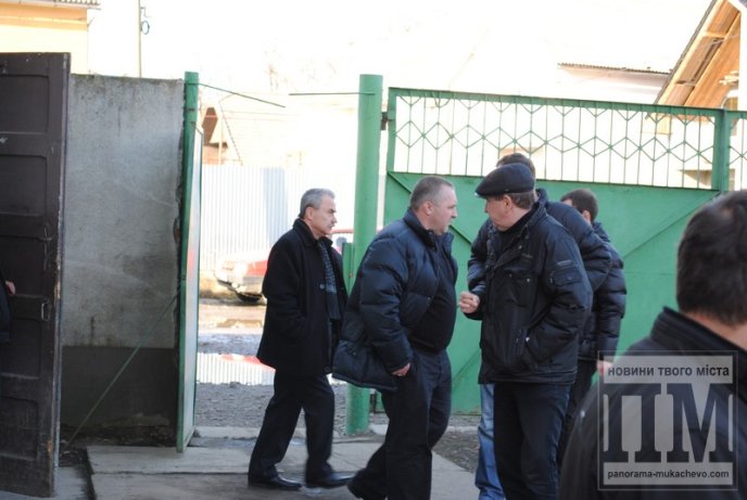 Мукачівський водоканал знову страйкує: люди чотири місяці не бачили зарплату (ФОТОРЕПОРТАЖ)  – 01