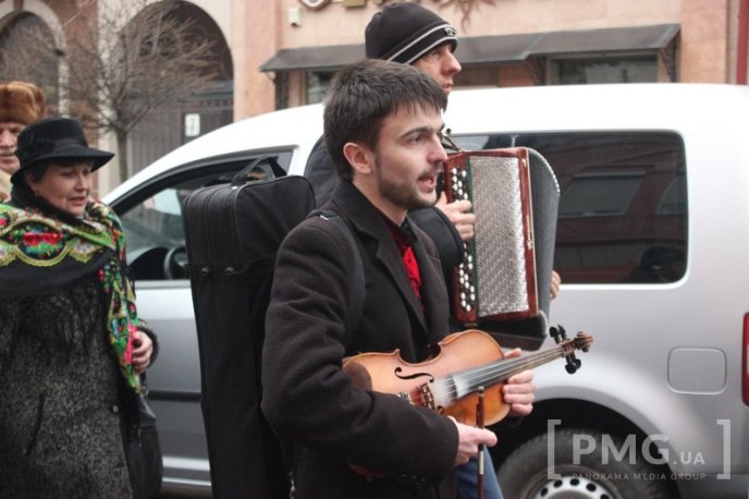 У Мукачеві урочисто відкрили фестиваль "Червене вино – 2016" – 25