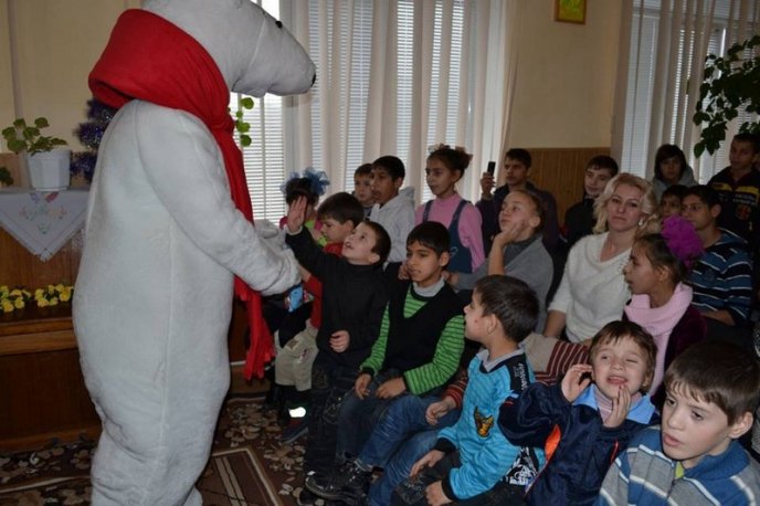 Подарунки на Різдво презентували благодійники для дітей з Домбоківської школи-інтернату (ФОТО) – 09