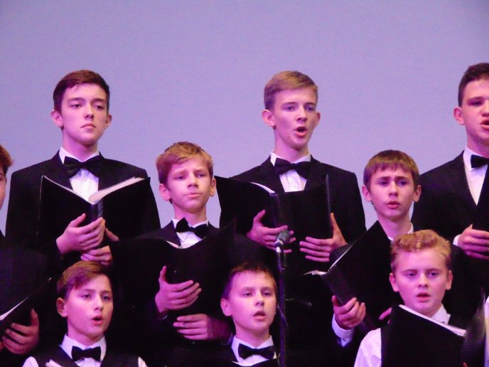 У Мукачеві відбувся ювілейний концерт Володимира Волонтира – 06