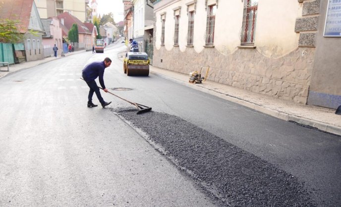 В Ужгороді оновили вулицю Підгірну – 05