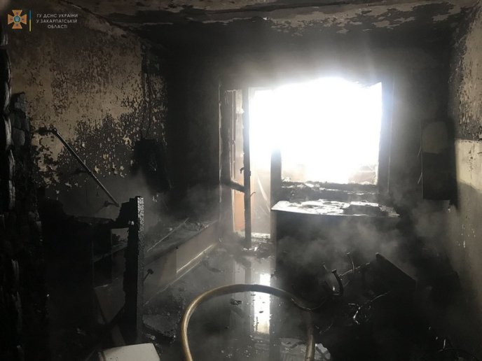 Переполох в Ужгороді: евакуювали 20 людей – 01