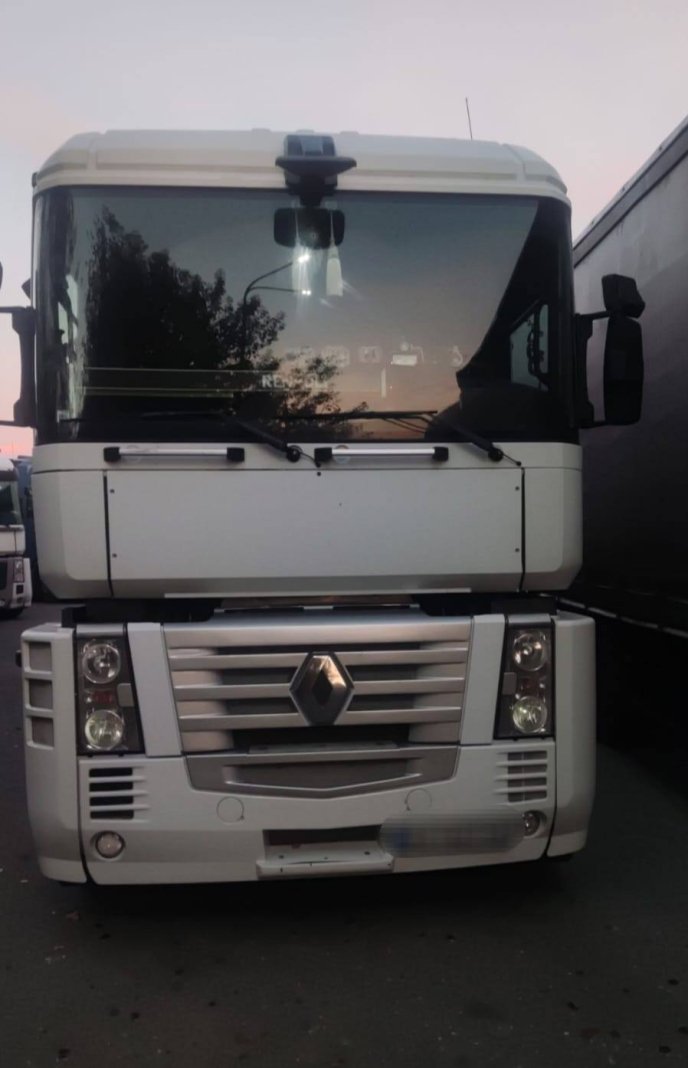 Прикордонники розповіли про випадок на КПП «Ужгород» – 01 В Україну намагались ввезти партію рідин для електронних сигарет