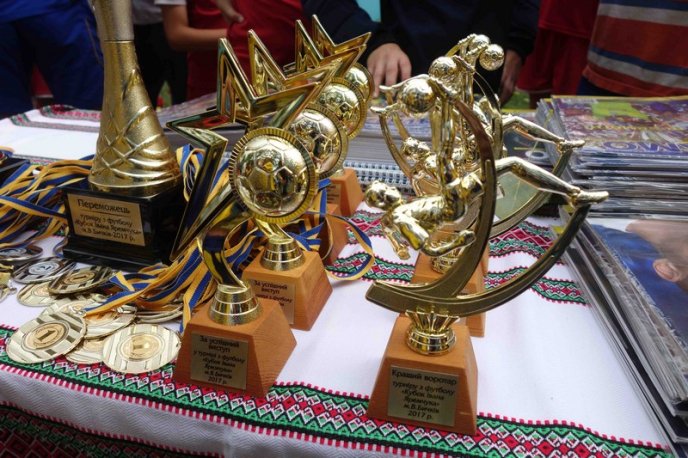 У Великому Бичкові відбувся дитячий турнір по футболу на кубок заслуженого майстра спорту Івана Яремчука  – 04