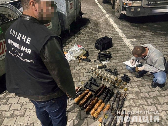 У Мукачеві затримали очільника банди – 01