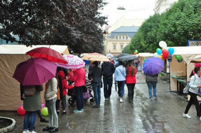 В Ужгороді з’явилася Солодка вулиця – 08