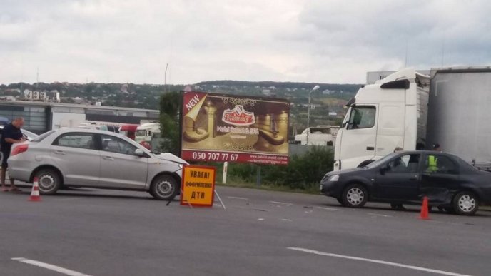 В Ужгороді трапилася аварія – 01