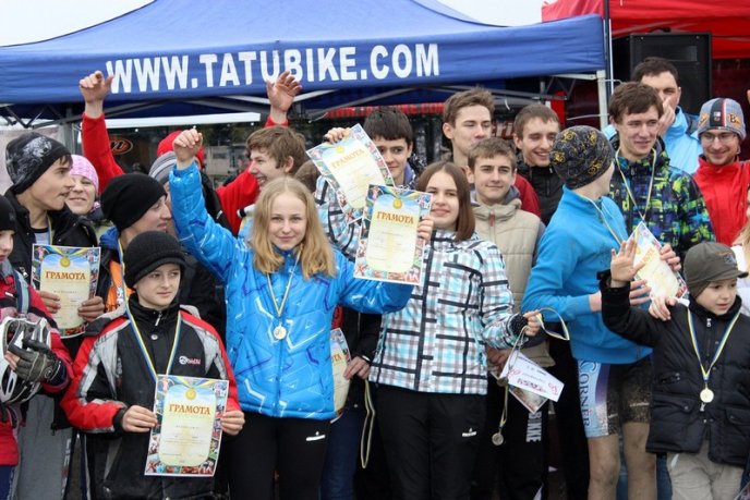 На Радванському кар’єрі змагались велосипедисти у дисципліні крос-кантрі (ФОТО) – 28 На Радванському кар’єрі змагались велосипедисти у дисципліні крос-кантрі (ФОТО) – 28