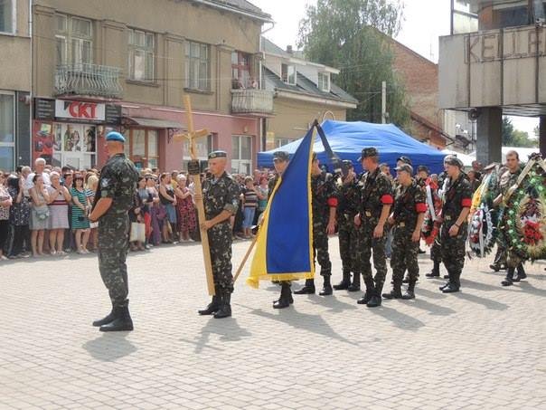 Берегово попрощалось з третім земляком, який загинув у зоні АТО (ФОТОФАКТ) – 06