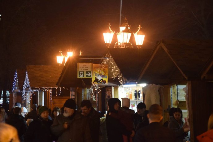 В Ужгороді стартував новорічно-різдвяний ярмарок – 15 В Ужгороді стартував новорічно-різдвяний ярмарок – 15