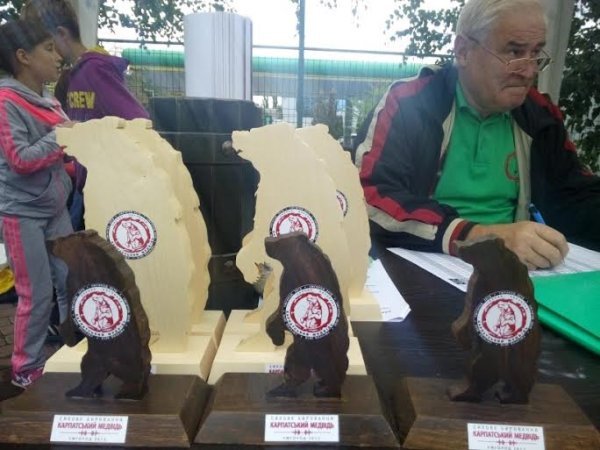 До Ужгорода з’їхались найсильніші стронгмени Закарпаття – 05