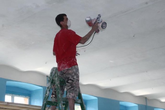 У Мукачівській ЗОШ №4 та гімназії завершили поточний ремонт – 01