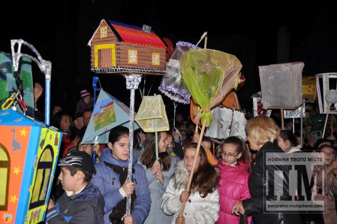 День Святого Мартина у Мукачеві: смачні наїдки, запашне вино і насичена культурна програма (ФОТО) – 38