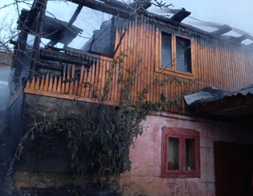 На Міжгірщині вирувала пожежа – 02