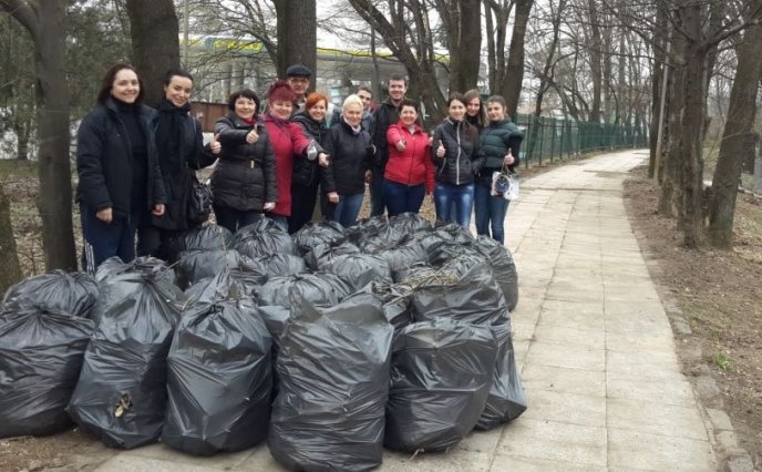 В Ужгороді відбувся загальноміський суботник – 01