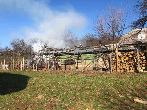 Вчора в Іршавському районі вирувала пожежа – 03