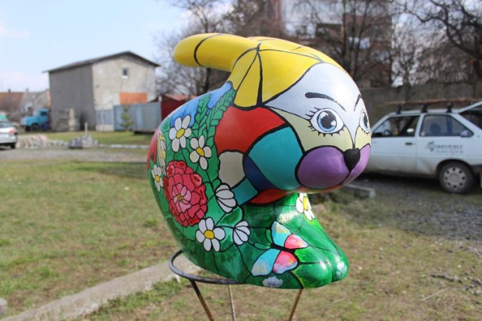 Мукачівець Василь Щока підготував до Великодня унікальну ковану писанку – 02