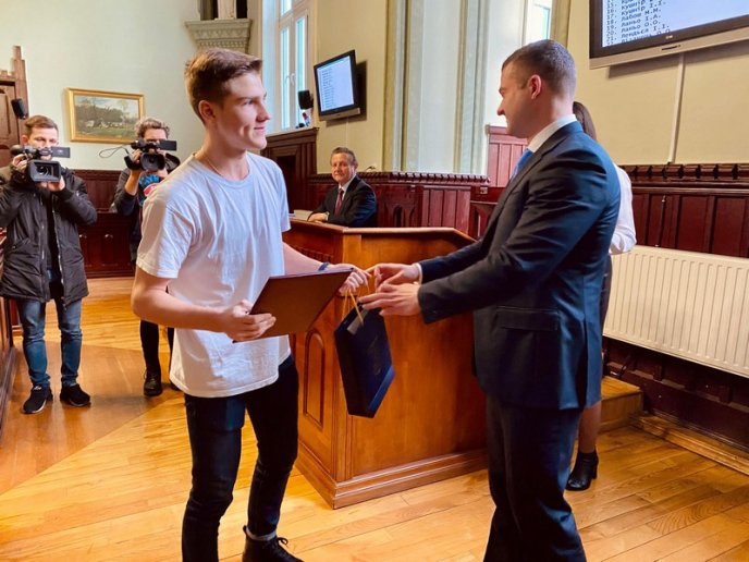 У Мукачеві нагородили спортсменів міста – 01